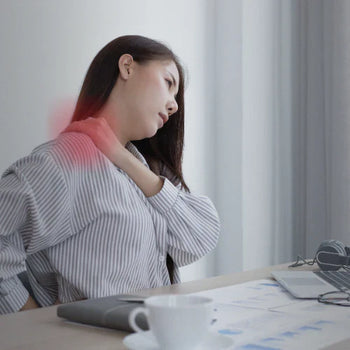 Neck Pain Relief Devices That Work: From Traction to Red Light